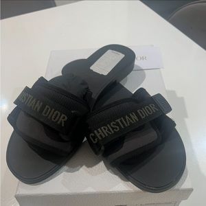 Dior  Evolution Slides size 41